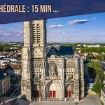 Apartment Le Champenois - 6 Pers Centre Troyes
