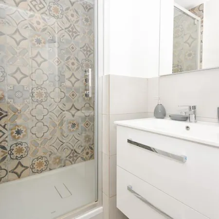 Le Champenois - Pro-famille - 2 Chb - 4 - Mon Groom Апартаменты Труа