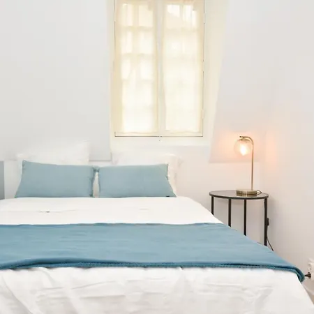 Le Champenois - Pro/famille - Equipe - Centre-ville - Proche Gare - Wifi - Mon Groom Apartment