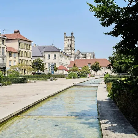 Le Champenois - Pro/famille - Equipe - Centre-ville - Proche Gare - Wifi - Mon Groom Apartment *